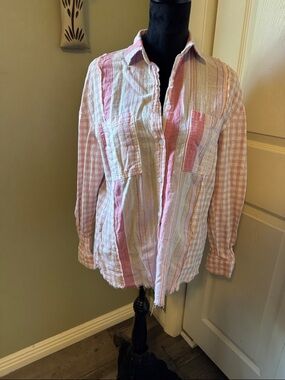 BKE Boyfriend Pink and White Striped & Gingham Button-Up Blouse